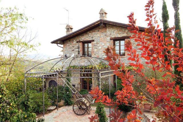 Гостевой дом Cascina La Buca Castello di Serravalle Экстерьер фото