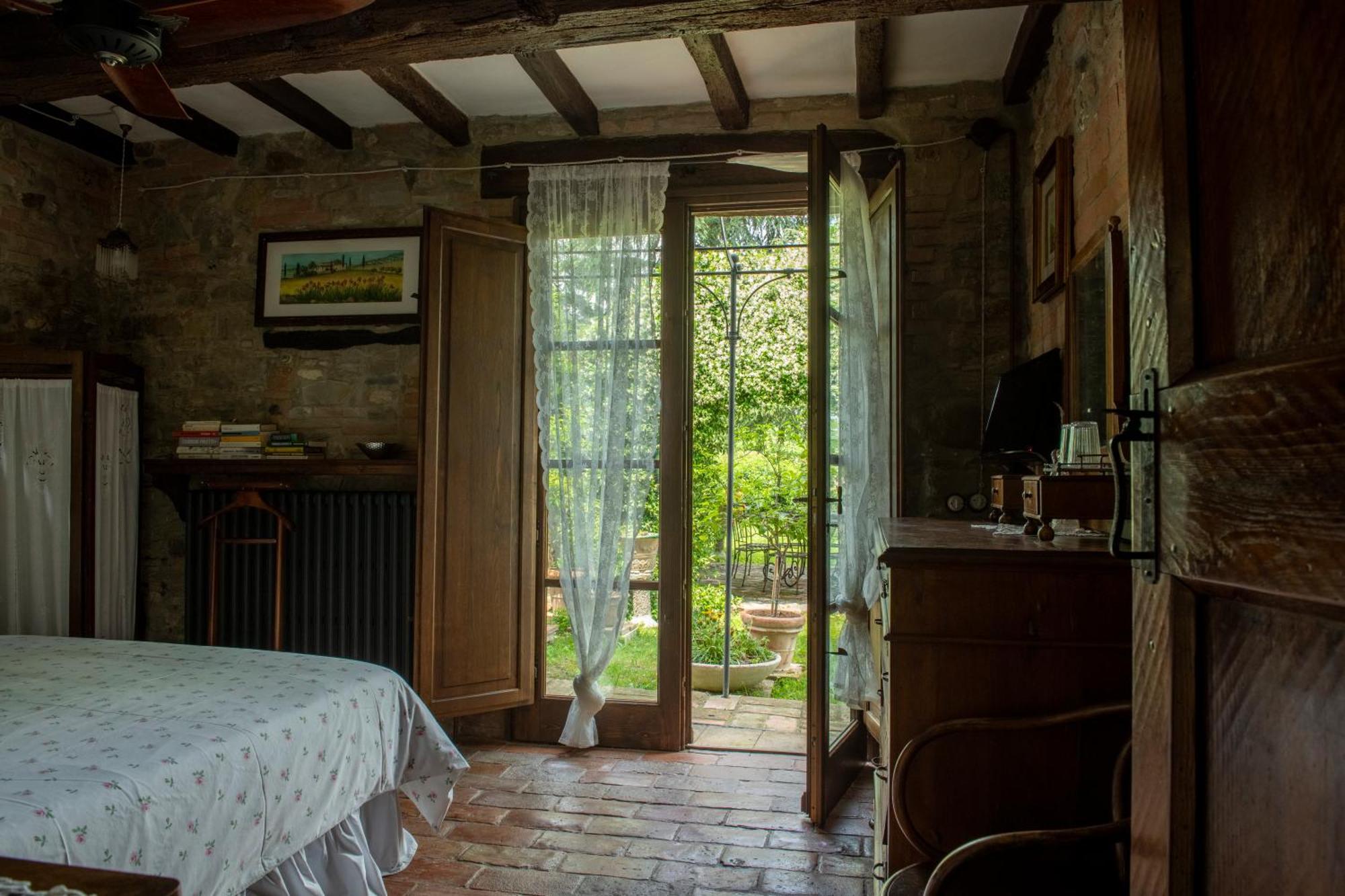 Гостевой дом Cascina La Buca Castello di Serravalle Экстерьер фото