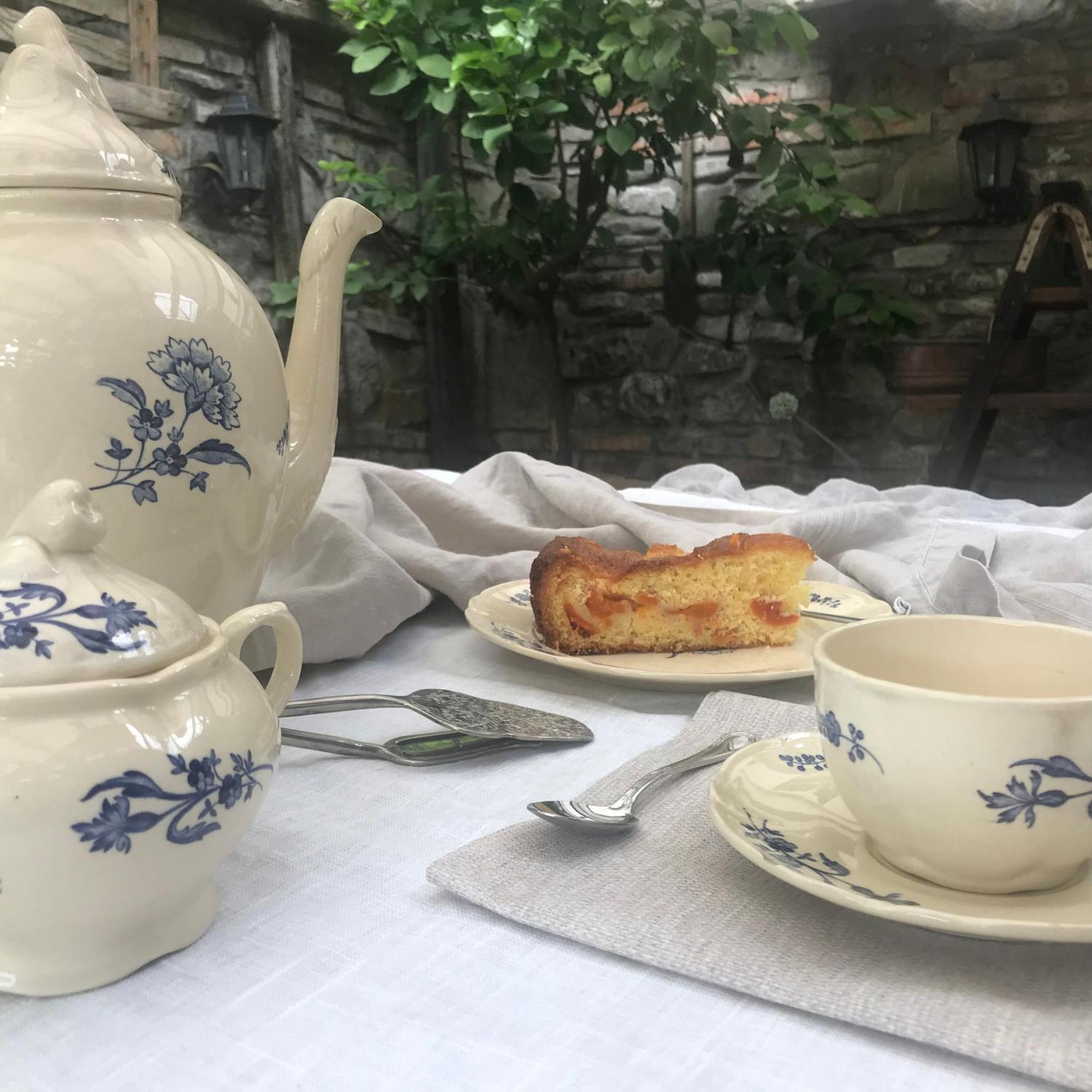 Гостевой дом Cascina La Buca Castello di Serravalle Экстерьер фото